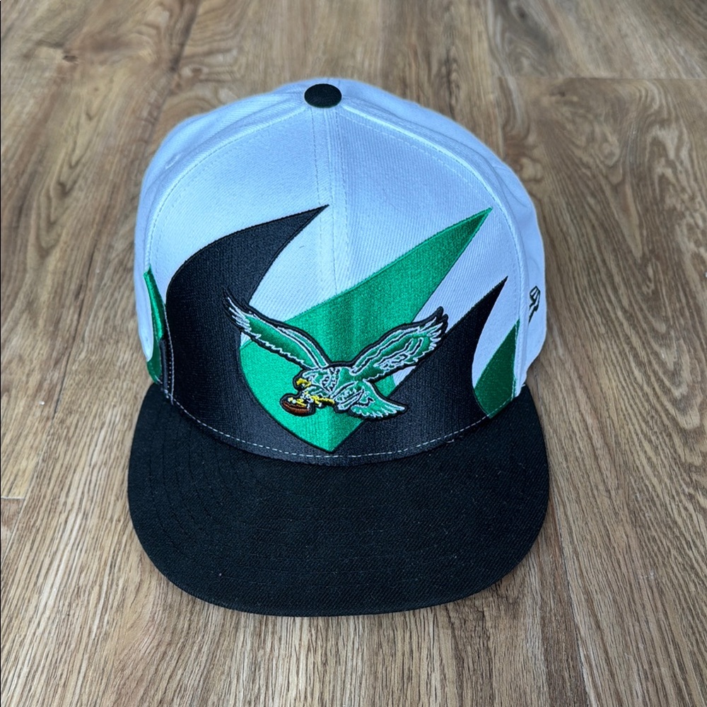 Philadelphia Eagles New Era Retro SnapBack Hat
